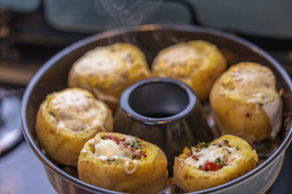 BX7A9042 Omnia Backofen, Campingofen, Backen im Wohnmobil, Kochen im Camper, omnia rezepte