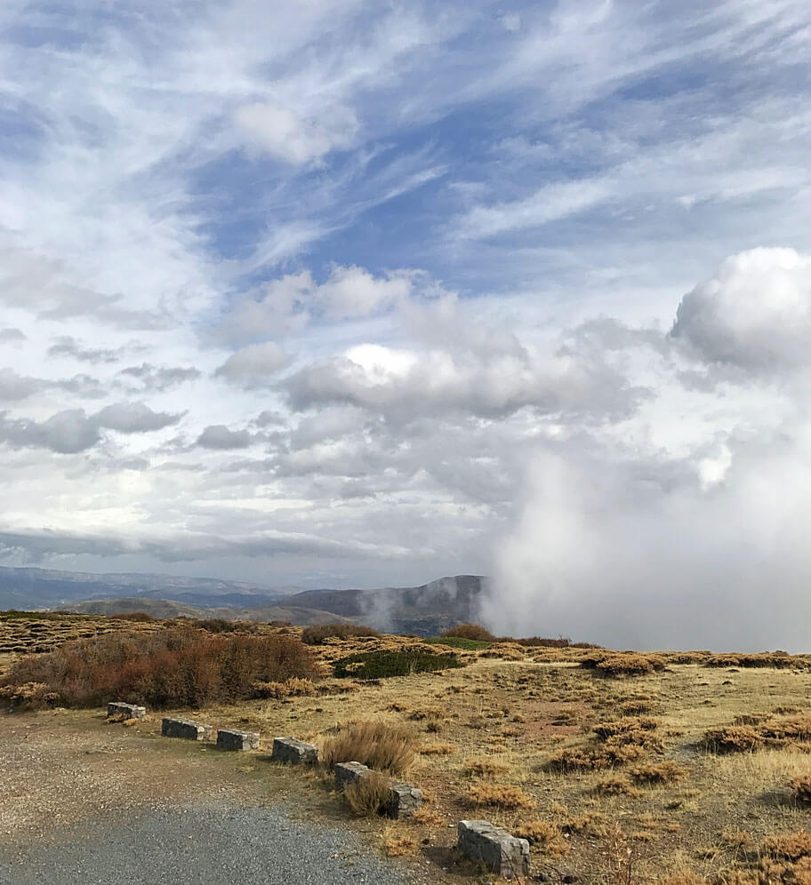 leben-im-wohnmobil-sierra-nevada-6 Claudia Kobold von Canis Road im Wohnmobil mit Hund in Spanien