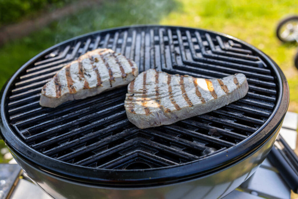 Hundefutter selbst machen Thunfisch steak grillen, thunfischsteaks vom grill, thunfisch steak rezept