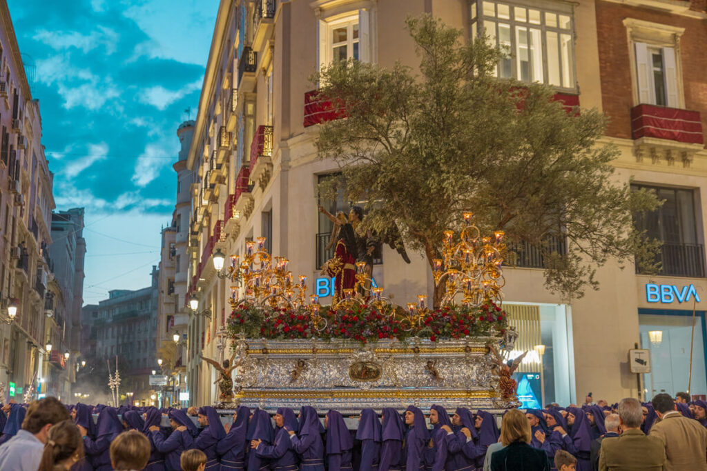 BX7A1556 svg+xml;charset=utf