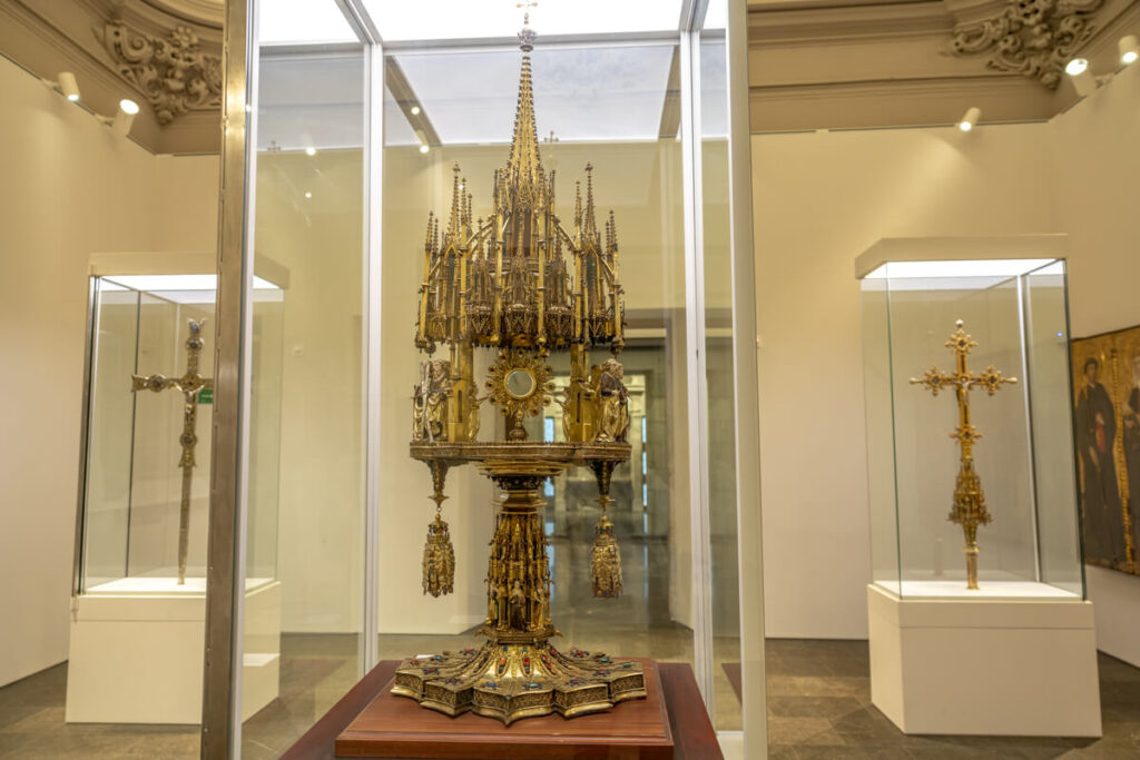 BX7A2300 svg+xml;charset=utf