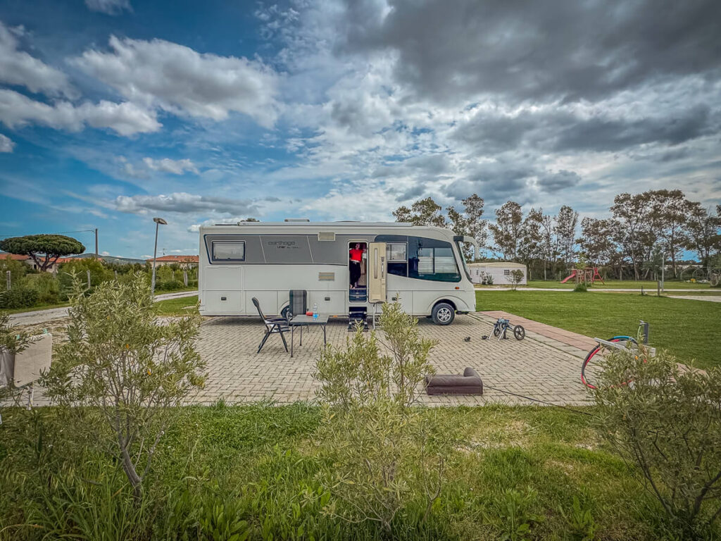 IMG_7072 italien mit dem wohnmobil und Hund, camping Italien, Wohnmobil Toskana